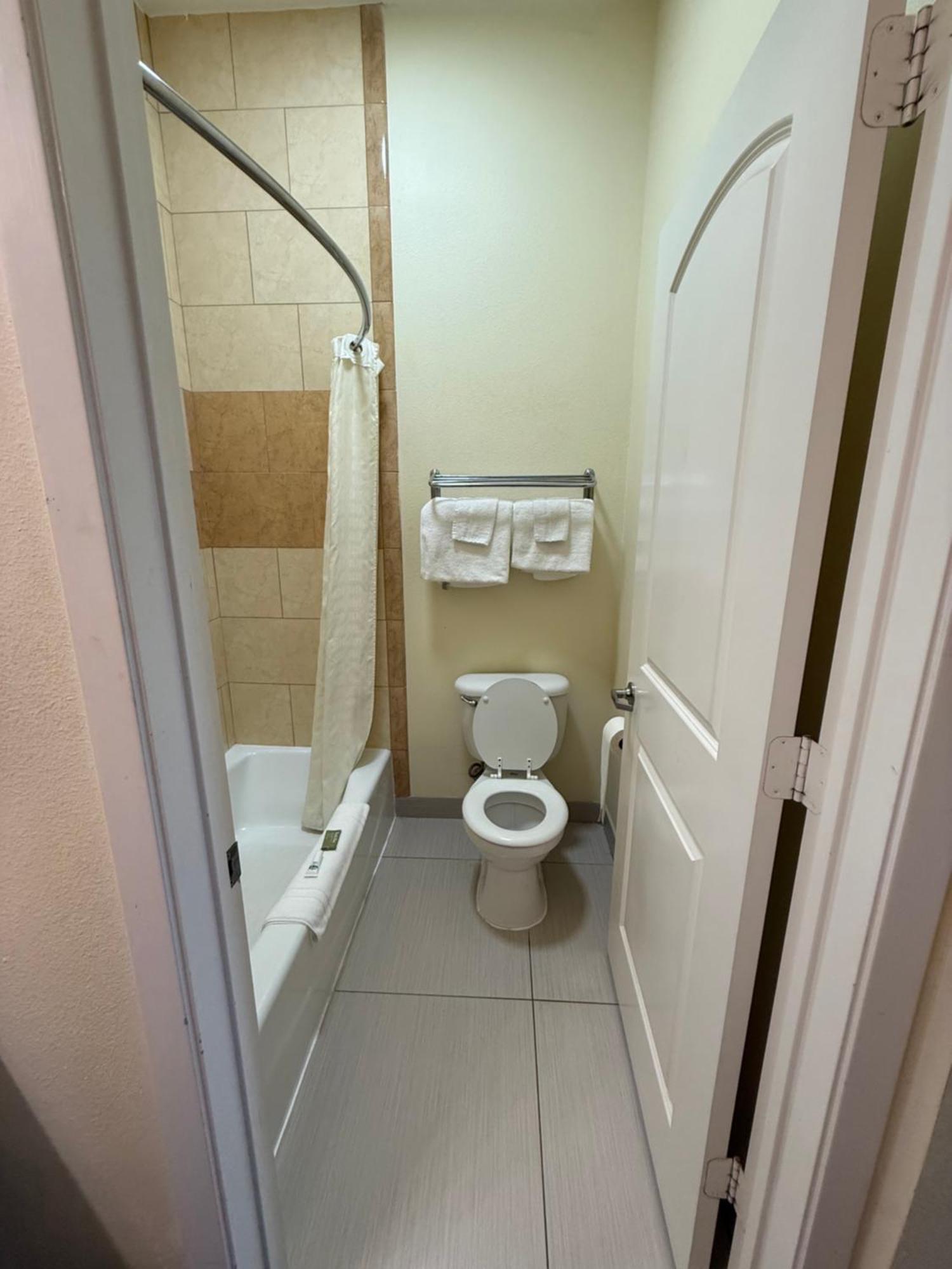 Pittsburg Executive Inn And Suites מראה חיצוני תמונה