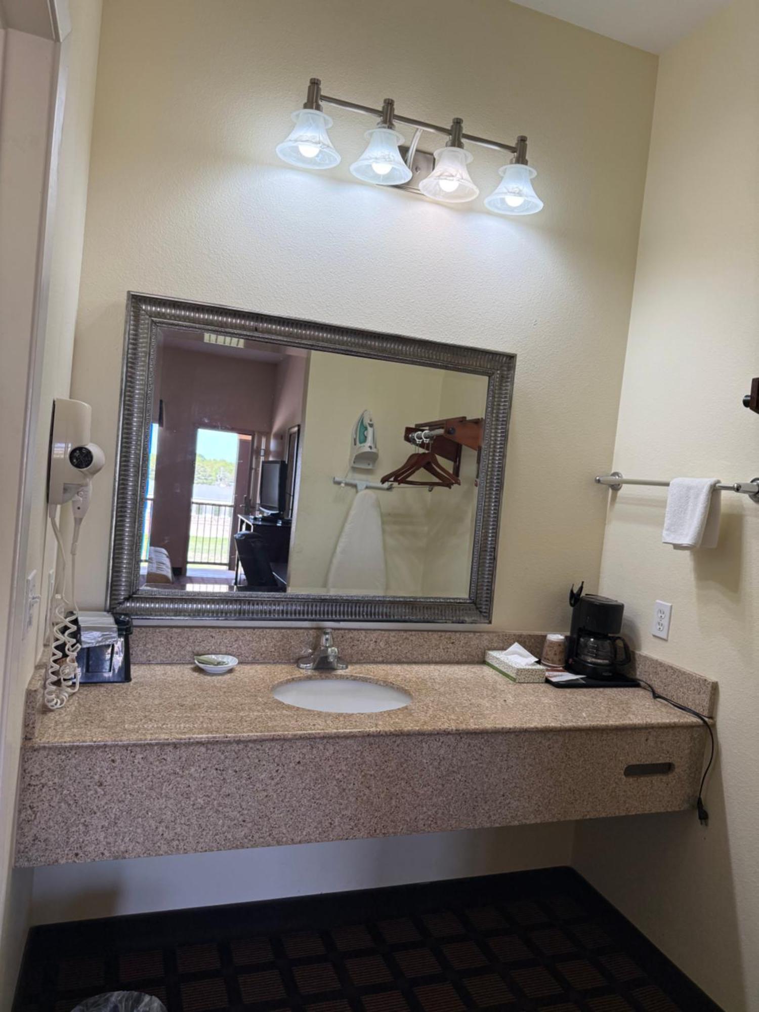 Pittsburg Executive Inn And Suites מראה חיצוני תמונה
